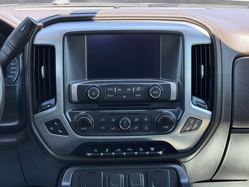 Used 2017 GMC Sierra 3500 SLT w/ Duramax Plus Package AWD/4WD image 19