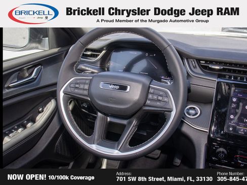 Used 2025 Jeep Grand Cherokee L Laredo RWD image 21