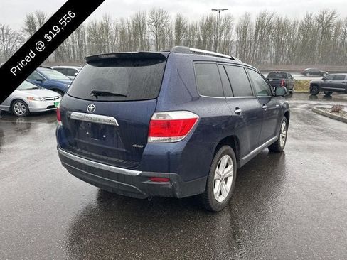 Used 2013 Toyota Highlander Limited image 3