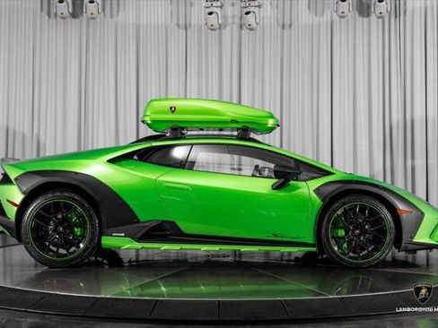 Used 2024 Lamborghini Huracan Sterrato AWD/4WD image 25