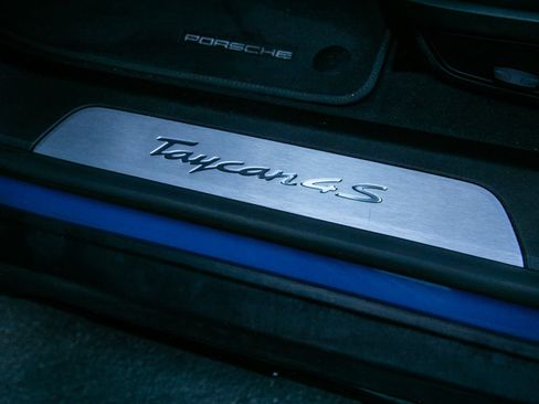 Certified 2023 Porsche Taycan 4S AWD/4WD image 19