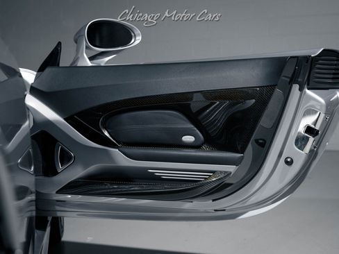 Used 2005 Porsche Carrera GT RWD image 28