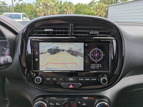 Certified 2022 Kia Soul Turbo FWD image 24