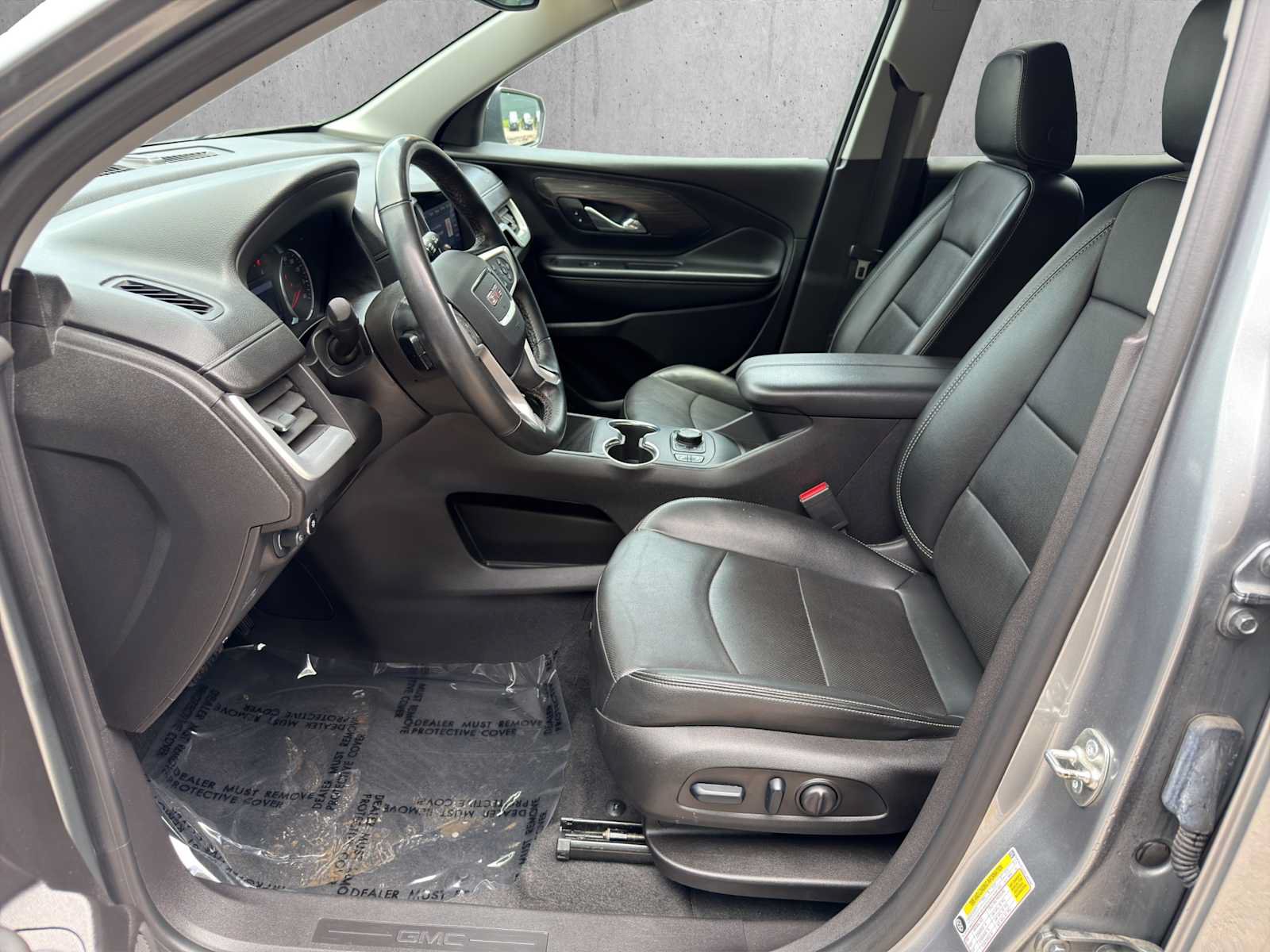 Used 2024 GMC Terrain SLT AWD/4WD image 11