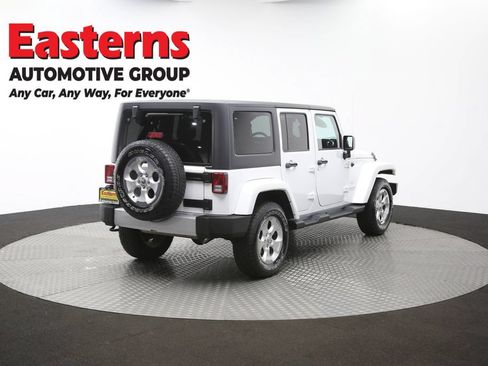 Used 2015 Jeep Wrangler Unlimited Sahara w/ Connectivity Group AWD/4WD image 41