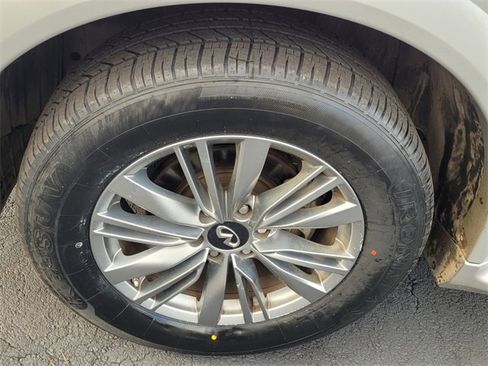 Used 2022 INFINITI QX80 Luxe image 15