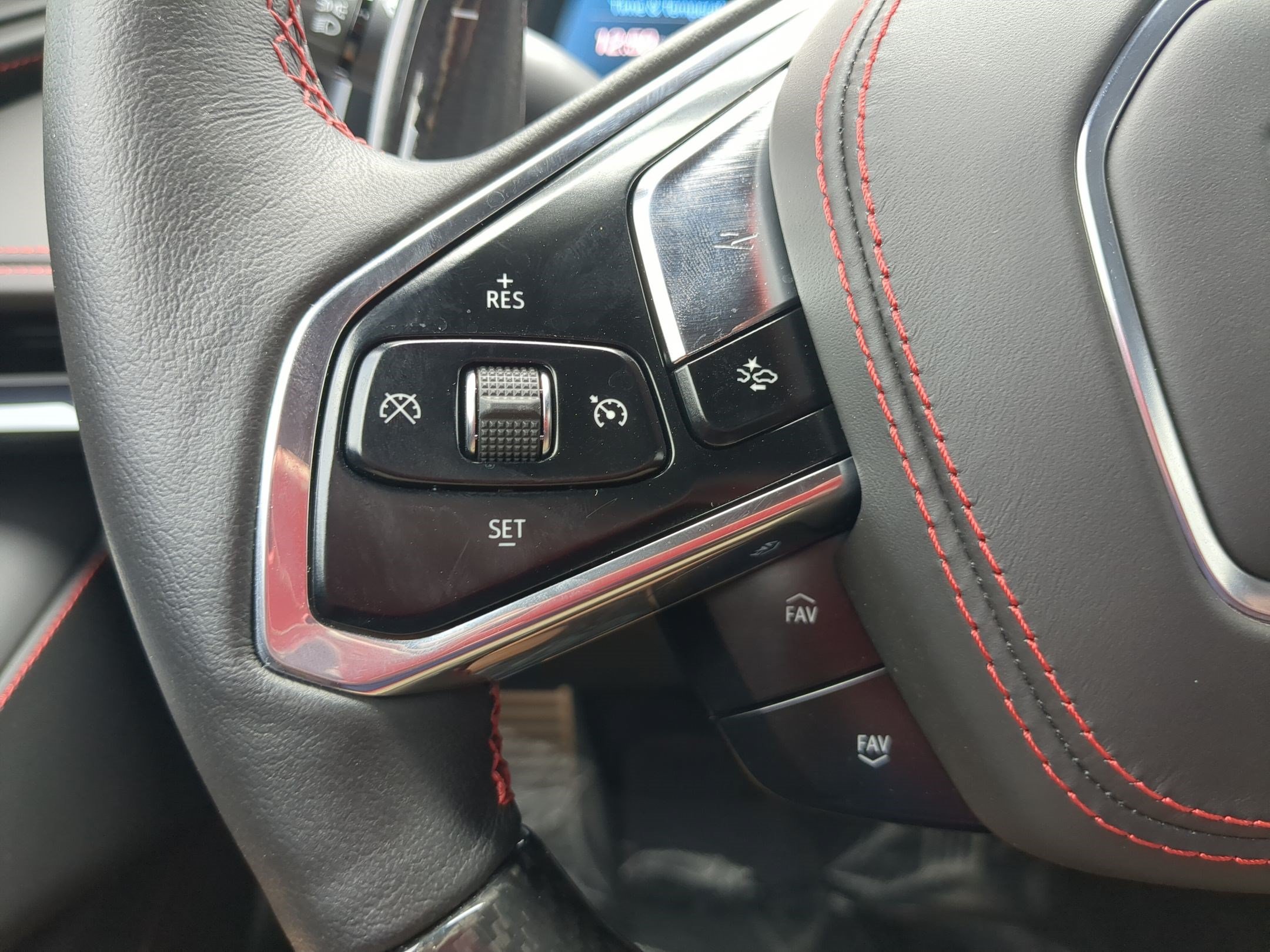 Used 2024 Chevrolet Corvette Z06 w/ Stealth Interior Trim Package RWD image 17