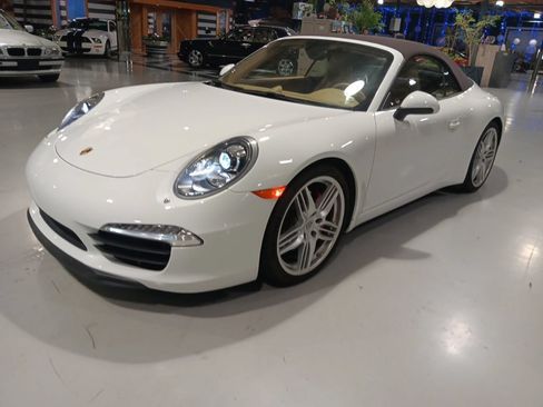 Used 2014 Porsche 911 Carrera S image 4