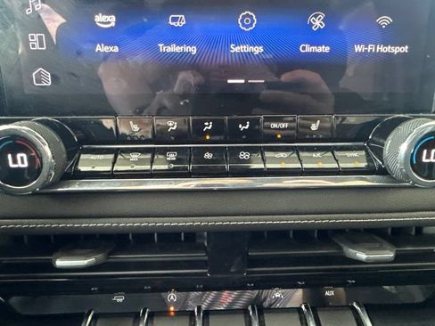 Used 2024 Chevrolet Colorado LT w/ LT Convenience Package II RWD image 22