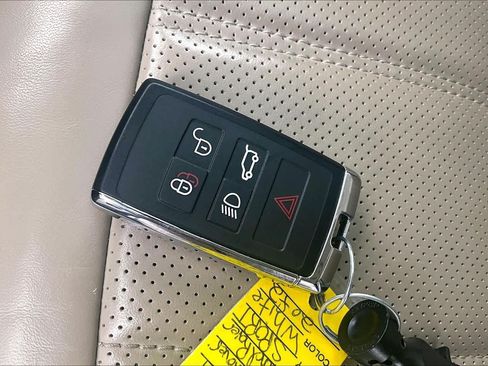 Used 2021 Land Rover Range Rover Sport HSE Silver Edition AWD/4WD image 15