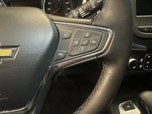 Used 2024 Chevrolet Equinox LT AWD/4WD image 12