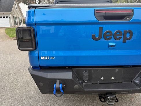 Used 2020 Jeep Gladiator Sport w/ Trailer Tow Package image 45