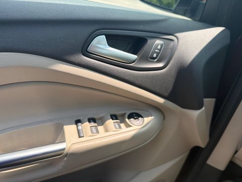 Used 2018 Ford Escape SE AWD/4WD image 18