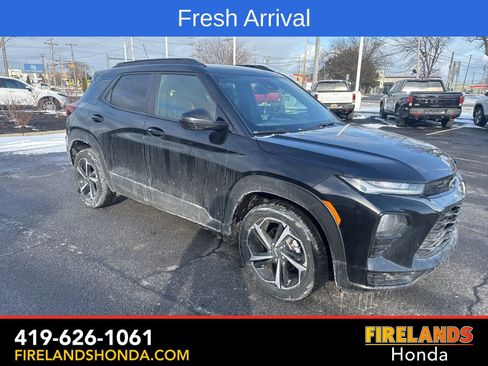 Used 2023 Chevrolet TrailBlazer RS w/ Convenience Package image 9