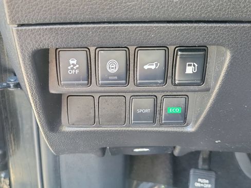 Certified 2020 Nissan Rogue SV FWD image 31