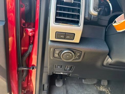 Used 2021 Ford F250 Lariat w/ Lariat Ultimate Package AWD/4WD image 39
