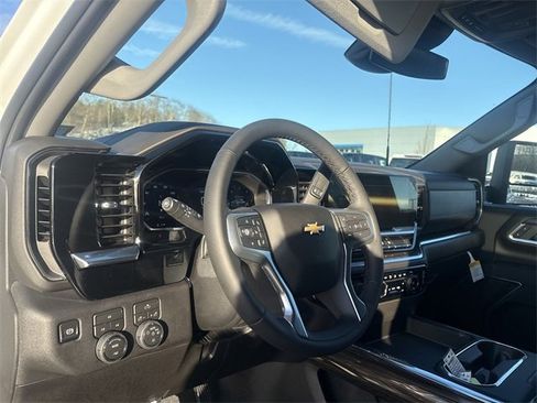 New 2026 Chevrolet Silverado 2500 LT w/ Convenience Package image 10