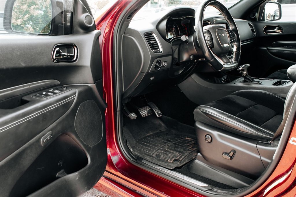 Used 2020 Dodge Durango SRT w/ Technology Group AWD/4WD image 12