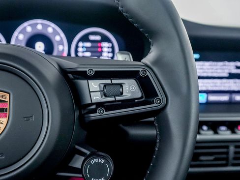 Used 2025 Porsche 911 Carrera image 41