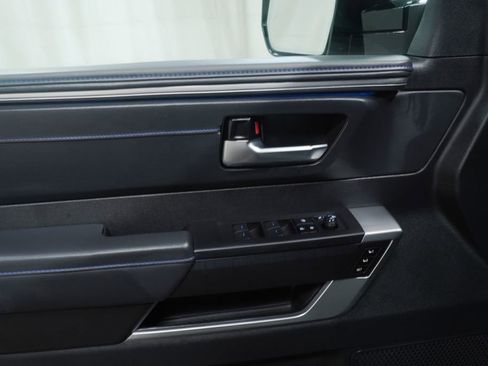 Used 2024 Toyota Sequoia Platinum image 27