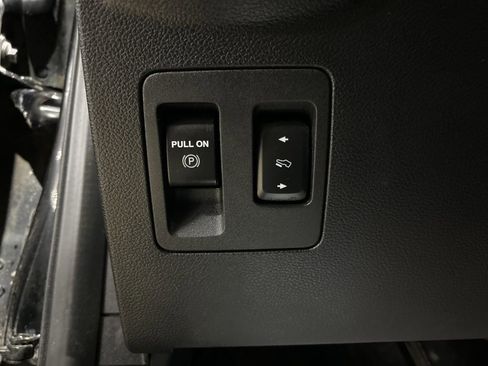 Used 2020 Ford F150 XLT w/ Equipment Group 302A Luxury AWD/4WD image 18