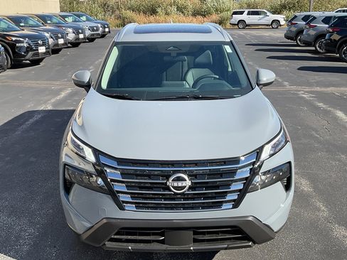 New 2026 Nissan Rogue SV w/ SV Premium Package image 2