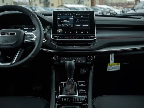 New 2026 Jeep Compass Trailhawk image 17