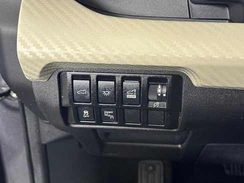 Used 2022 Subaru Ascent Premium w/ Convenience Package image 19