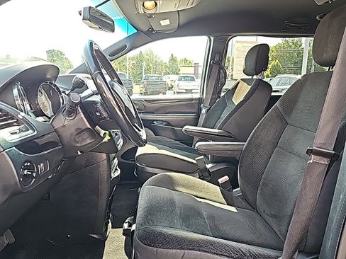 Used 2018 Dodge Grand Caravan SE image 10