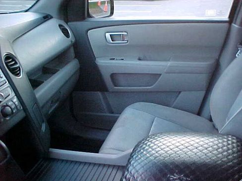 Used 2012 Honda Pilot LX image 19