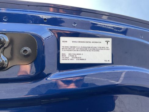 Used 2025 Tesla Model 3 Long Range AWD/4WD image 23