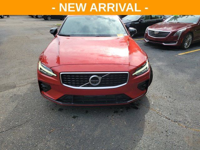 Used 2019 Volvo S60 T6 R-Design AWD/4WD image 8