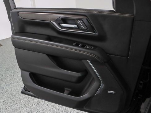 Used 2025 GMC Yukon XL Elevation w/ Elevation Premium Package image 27