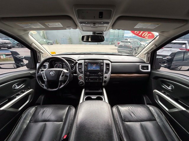 Used 2018 Nissan Titan SL w/ Chrome Package AWD/4WD image 14