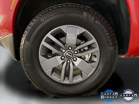 Used 2025 Nissan Frontier SV image 23
