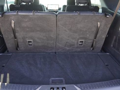 Used 2025 Ford Explorer ST-Line image 12