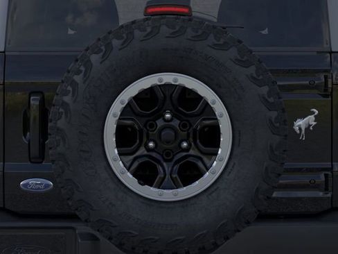 New 2025 Ford Bronco Outer Banks w/ Sasquatch Package image 24