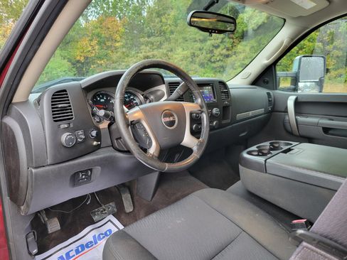 Used 2014 GMC Sierra 2500 SLE w/ Snow Plow Prep Package image 17