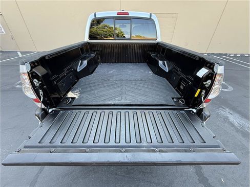 Used 2011 Toyota Tacoma PreRunner w/ TRD Sport Pkg w/JBL Audio RWD image 20