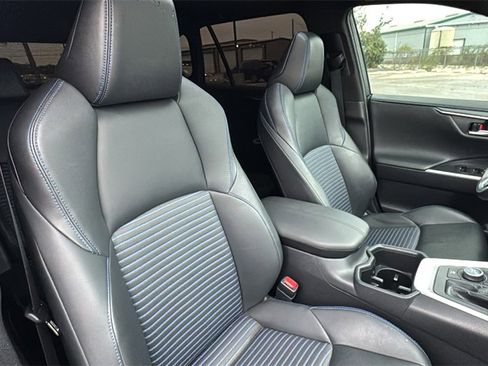 Used 2022 Toyota RAV4 XSE image 47