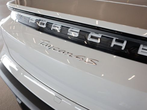 Certified 2023 Porsche Taycan 4S AWD/4WD image 27