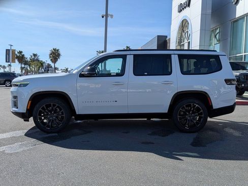 New 2026 Jeep Grand Wagoneer Summit AWD/4WD image 2