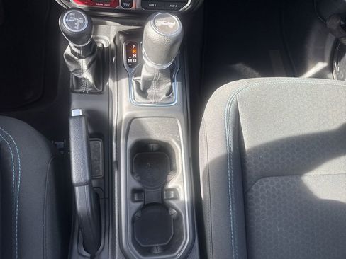 Certified 2025 Jeep Wrangler Unlimited Rubicon 4xe w/ Safety Group image 26