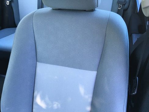 Used 2017 Toyota Corolla L FWD image 21