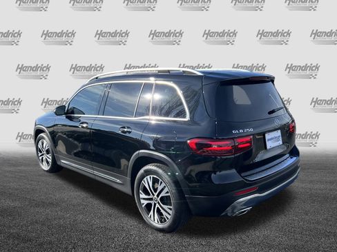 Certified 2025 Mercedes-Benz GLB 250 image 8