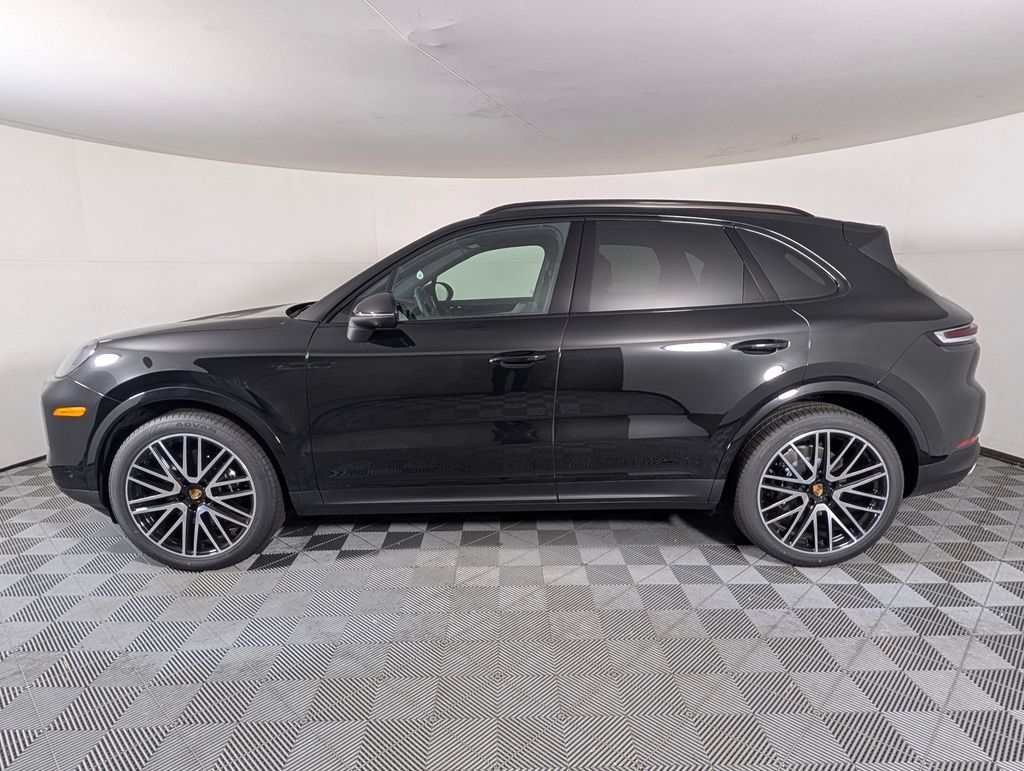 New 2026 Porsche Cayenne AWD/4WD image 2