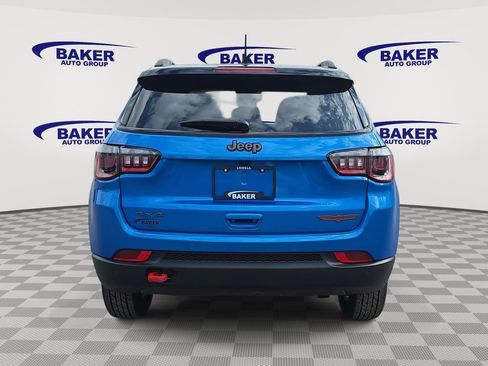 Used 2024 Jeep Compass Trailhawk w/ Trailhawk Convenience Group image 4