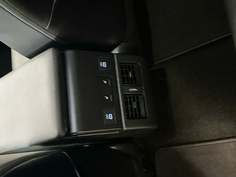 Used 2023 Subaru Solterra AWD image 27