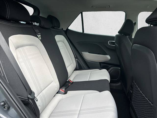 Used 2026 Hyundai Venue SEL FWD image 26
