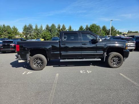 Used 2015 Chevrolet Silverado 2500 High Country w/ Duramax Plus Package AWD/4WD image 19